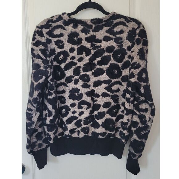 For the Republic Leopard Cheetah Animal Print Sweater - Picture 2 of 3